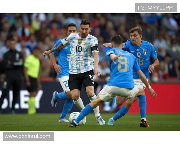 圣菲独立与巴西国际的精彩对决揭示南美足球的魅力与竞争激烈性 圣菲独立与巴西国际的精彩对决揭示南美足球的魅力与竞争激烈性